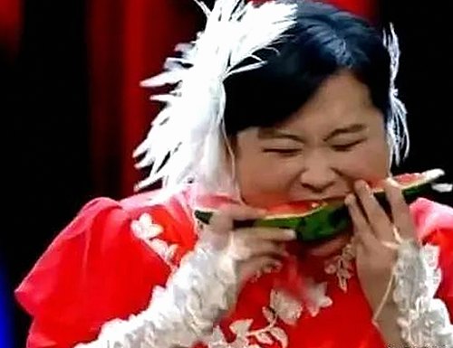 黄姓男艺人动态揭秘：从星光闪耀到风波不断，娱乐圈的真实画卷