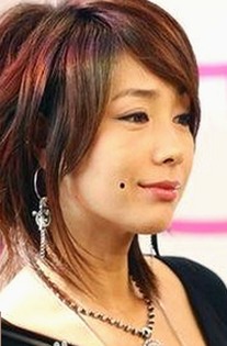 吃瓜官网背后：国产第一页福利与娱乐圈真相的反差解读