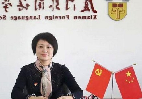 网红黑料揭秘！娱乐吃瓜酱背后的赚钱秘密你知道吗？